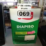LOTE 069 - 01 LATA DE TINTA IQUINE DIAPISO NA COR VERMELHA 18L. (NO ESTADO) ATENÇÃO! FAZER A VISITAÇÃO ANTES DE ARREMATAR, NÃO SABEMOS SE FUNCIONA. LEILÃO NÃO TEM GARANTIA E NEM DEVOLUÇÃO, SUJEITO A POSSÍVEIS AVARIAS VISÍVEIS/OCULTAS E/OU AUSÊNCIA DE COMPONENTES.