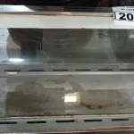 LOTE 203 - 01 ESTUFA PARA SALGADOS. (NO ESTADO) ATENÇÃO! FAZER A VISITAÇÃO ANTES DE ARREMATAR, NÃO SABEMOS SE FUNCIONA. LEILÃO NÃO TEM GARANTIA E NEM DEVOLUÇÃO, SUJEITO A POSSÍVEIS AVARIAS VISÍVEIS/OCULTAS E/OU AUSÊNCIA DE COMPONENTES.