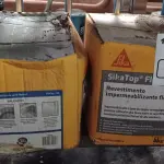 LOTE 136 - 02 CAIXAS DE SIKA TOP 100, REVESTIMENTO IMPERMEABILIZANTE SEMI-FLEXIVEL. (NO ESTADO) ATENÇÃO! FAZER A VISITAÇÃO ANTES DE ARREMATAR, NÃO SABEMOS SE FUNCIONA. LEILÃO NÃO TEM GARANTIA E NEM DEVOLUÇÃO, SUJEITO A POSSÍVEIS AVARIAS VISÍVEIS/OCULTAS E/OU AUSÊNCIA DE COMPONENTES.