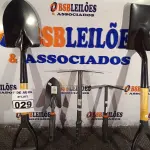 LOTE 029 - 02 PÁS, 01 ESPÁTULA E 02 SACHOS PARA JARDINAGEM. (NO ESTADO) ATENÇÃO! FAZER A VISITAÇÃO ANTES DE ARREMATAR, NÃO SABEMOS SE FUNCIONA. LEILÃO NÃO TEM GARANTIA E NEM DEVOLUÇÃO, SUJEITO A POSSÍVEIS AVARIAS VISÍVEIS/OCULTAS E/OU AUSÊNCIA DE COMPONENTES.