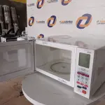 LOTE 075 - 01 MICRO-ONDAS BRASTEMP 30L 220V MODELO: BMF45ABBNA. (MICROWAVE) (NO ESTADO) AV9547L