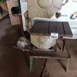 LOTE 493 - 01 SERRA FITA PARA MARCENARIA. (NO ESTADO) ATENÇÃO! FAZER A VISITAÇÃO ANTES DE ARREMATAR, NÃO SABEMOS SE FUNCIONA. LEILÃO NÃO TEM GARANTIA E NEM DEVOLUÇÃO, SUJEITO A POSSÍVEIS AVARIAS VISÍVEIS/OCULTAS E/OU AUSÊNCIA DE COMPONENTES.