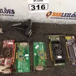 LOTE 316 - 01 LOTE COM VÁRIAS PLACAS DE VÍDEO MARCAS E MODELOS DIVERSOS. (NO ESTADO) ATENÇÃO! FAZER A VISITAÇÃO ANTES DE ARREMATAR, NÃO SABEMOS SE FUNCIONA. LEILÃO NÃO TEM GARANTIA E NEM DEVOLUÇÃO, SUJEITO A POSSÍVEIS AVARIAS VISÍVEIS/OCULTAS E/OU AUSÊNCIA DE COMPONENTES.