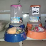 LOTE 240 - 01 LOTE COM VÁRIOS ACESSÓRIOS PARA PET’S. (NO ESTADO) ATENÇÃO! FAZER A VISITAÇÃO ANTES DE ARREMATAR, NÃO SABEMOS SE FUNCIONA. LEILÃO NÃO TEM GARANTIA E NEM DEVOLUÇÃO, SUJEITO A POSSÍVEIS AVARIAS VISÍVEIS/OCULTAS E/OU AUSÊNCIA DE COMPONENTES.