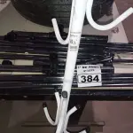 LOTE 384 - 01 CABIDEIRO E 01 ARARA COM AVARIAS. (NO ESTADO) ATENÇÃO! FAZER A VISITAÇÃO ANTES DE ARREMATAR, NÃO SABEMOS SE FUNCIONA. LEILÃO NÃO TEM GARANTIA E NEM DEVOLUÇÃO, SUJEITO A POSSÍVEIS AVARIAS VISÍVEIS/OCULTAS E/OU AUSÊNCIA DE COMPONENTES.