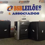 LOTE 285 - 01 MINISSYSTEM. (NO ESTADO) ATENÇÃO! FAZER A VISITAÇÃO ANTES DE ARREMATAR, NÃO SABEMOS SE FUNCIONA. LEILÃO NÃO TEM GARANTIA E NEM DEVOLUÇÃO, SUJEITO A POSSÍVEIS AVARIAS VISÍVEIS/OCULTAS E/OU AUSÊNCIA DE COMPONENTES.
