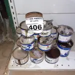 LOTE 406 - 01 LOTE COM VÁRIAS LATAS DE ADESIVO PLÁSTICO. (NO ESTADO) ATENÇÃO! FAZER A VISITAÇÃO ANTES DE ARREMATAR, NÃO SABEMOS SE FUNCIONA. LEILÃO NÃO TEM GARANTIA E NEM DEVOLUÇÃO, SUJEITO A POSSÍVEIS AVARIAS VISÍVEIS/OCULTAS E/OU AUSÊNCIA DE COMPONENTES.
