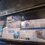 LOTE 444 - 01 LOTE COM VÁRIOS TONNER E LIVROS DIVERSOS. (NO ESTADO) ATENÇÃO! FAZER A VISITAÇÃO ANTES DE ARREMATAR, NÃO SABEMOS SE FUNCIONA. LEILÃO NÃO TEM GARANTIA E NEM DEVOLUÇÃO, SUJEITO A POSSÍVEIS AVARIAS VISÍVEIS/OCULTAS E/OU AUSÊNCIA DE COMPONENTES.