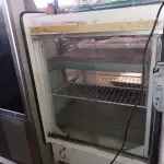 LOTE 438 - 01 BALCÃO QUENTE MARCA GELOPAR. (NO ESTADO) ATENÇÃO! FAZER A VISITAÇÃO ANTES DE ARREMATAR, NÃO SABEMOS SE FUNCIONA. LEILÃO NÃO TEM GARANTIA E NEM DEVOLUÇÃO, SUJEITO A POSSÍVEIS AVARIAS VISÍVEIS/OCULTAS E/OU AUSÊNCIA DE COMPONENTES.