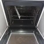 LOTE 429 - 01 FOGÃO A GÁS 04 BOCAS COM AVARIAS. (NO ESTADO) ATENÇÃO! FAZER A VISITAÇÃO ANTES DE ARREMATAR, NÃO SABEMOS SE FUNCIONA. LEILÃO NÃO TEM GARANTIA E NEM DEVOLUÇÃO, SUJEITO A POSSÍVEIS AVARIAS VISÍVEIS/OCULTAS E/OU AUSÊNCIA DE COMPONENTES.