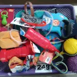 LOTE 249 - 01 LOTE COM VÁRIOS ACESSÓRIOS PARA PET’S. (NO ESTADO) ATENÇÃO! FAZER A VISITAÇÃO ANTES DE ARREMATAR, NÃO SABEMOS SE FUNCIONA. LEILÃO NÃO TEM GARANTIA E NEM DEVOLUÇÃO, SUJEITO A POSSÍVEIS AVARIAS VISÍVEIS/OCULTAS E/OU AUSÊNCIA DE COMPONENTES.