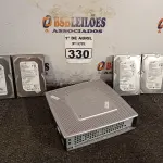 LOTE 330 - 01 MINI CPU E 04 HARD DISC MARCAS E MODELOS DIVERSOS. (NO ESTADO) ATENÇÃO! FAZER A VISITAÇÃO ANTES DE ARREMATAR, NÃO SABEMOS SE FUNCIONA. LEILÃO NÃO TEM GARANTIA E NEM DEVOLUÇÃO, SUJEITO A POSSÍVEIS AVARIAS VISÍVEIS/OCULTAS E/OU AUSÊNCIA DE COMPONENTES.