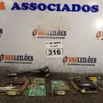 LOTE 316 - 01 LOTE COM VÁRIAS PLACAS DE VÍDEO MARCAS E MODELOS DIVERSOS. (NO ESTADO) ATENÇÃO! FAZER A VISITAÇÃO ANTES DE ARREMATAR, NÃO SABEMOS SE FUNCIONA. LEILÃO NÃO TEM GARANTIA E NEM DEVOLUÇÃO, SUJEITO A POSSÍVEIS AVARIAS VISÍVEIS/OCULTAS E/OU AUSÊNCIA DE COMPONENTES.