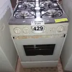 LOTE 429 - 01 FOGÃO A GÁS 04 BOCAS COM AVARIAS. (NO ESTADO) ATENÇÃO! FAZER A VISITAÇÃO ANTES DE ARREMATAR, NÃO SABEMOS SE FUNCIONA. LEILÃO NÃO TEM GARANTIA E NEM DEVOLUÇÃO, SUJEITO A POSSÍVEIS AVARIAS VISÍVEIS/OCULTAS E/OU AUSÊNCIA DE COMPONENTES.