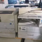 LOTE 193 - 02 IMPRESSORAS MARCAS E MODELOS DIVERSOS PARA RETIRADA DE PEÇAS. (NO ESTADO) ATENÇÃO! FAZER A VISITAÇÃO ANTES DE ARREMATAR, NÃO SABEMOS SE FUNCIONA. LEILÃO NÃO TEM GARANTIA E NEM DEVOLUÇÃO, SUJEITO A POSSÍVEIS AVARIAS VISÍVEIS/OCULTAS E/OU AUSÊNCIA DE COMPONENTES.