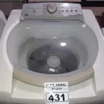 LOTE 431 - 01 LAVADORA MARCA BRASTEMP 11KG 220V. (NO ESTADO) ATENÇÃO! FAZER A VISITAÇÃO ANTES DE ARREMATAR, NÃO SABEMOS SE FUNCIONA. LEILÃO NÃO TEM GARANTIA E NEM DEVOLUÇÃO, SUJEITO A POSSÍVEIS AVARIAS VISÍVEIS/OCULTAS E/OU AUSÊNCIA DE COMPONENTES.