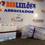 LOTE 371 - 10 MÁSCARAS DE PROTEÇÃO E 05 TERMÔMETROS DIGITAIS. (NO ESTADO) ATENÇÃO! FAZER A VISITAÇÃO ANTES DE ARREMATAR, NÃO SABEMOS SE FUNCIONA. LEILÃO NÃO TEM GARANTIA E NEM DEVOLUÇÃO, SUJEITO A POSSÍVEIS AVARIAS VISÍVEIS/OCULTAS E/OU AUSÊNCIA DE COMPONENTES.