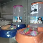 LOTE 240 - 01 LOTE COM VÁRIOS ACESSÓRIOS PARA PET’S. (NO ESTADO) ATENÇÃO! FAZER A VISITAÇÃO ANTES DE ARREMATAR, NÃO SABEMOS SE FUNCIONA. LEILÃO NÃO TEM GARANTIA E NEM DEVOLUÇÃO, SUJEITO A POSSÍVEIS AVARIAS VISÍVEIS/OCULTAS E/OU AUSÊNCIA DE COMPONENTES.