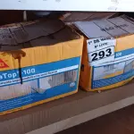 LOTE 293 - 02 CAIXAS DE SIKA TOP-100, REVESTIMENTO IMPERMEABILIZANTE SEMI-FLEXIVEL. (NO ESTADO) ATENÇÃO! FAZER A VISITAÇÃO ANTES DE ARREMATAR, NÃO SABEMOS SE FUNCIONA. LEILÃO NÃO TEM GARANTIA E NEM DEVOLUÇÃO, SUJEITO A POSSÍVEIS AVARIAS VISÍVEIS/OCULTAS E/OU AUSÊNCIA DE COMPONENTES.