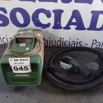 LOTE 045 - 01 ASPIRADOR DE PÓ ANTIGO MARCA ARNO. (NO ESTADO) ATENÇÃO! FAZER A VISITAÇÃO ANTES DE ARREMATAR, NÃO SABEMOS SE FUNCIONA. LEILÃO NÃO TEM GARANTIA E NEM DEVOLUÇÃO, SUJEITO A POSSÍVEIS AVARIAS VISÍVEIS/OCULTAS E/OU AUSÊNCIA DE COMPONENTES.