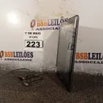 LOTE 223 - 01 TABLET MARCA POSITIVO COM CABO. (NO ESTADO) ATENÇÃO! FAZER A VISITAÇÃO ANTES DE ARREMATAR, NÃO SABEMOS SE FUNCIONA. LEILÃO NÃO TEM GARANTIA E NEM DEVOLUÇÃO, SUJEITO A POSSÍVEIS AVARIAS VISÍVEIS/OCULTAS E/OU AUSÊNCIA DE COMPONENTES.