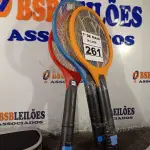 LOTE 261 - 04 RAQUETES MATA MOSQUITO E 05 PORTA CD’S. (NO ESTADO) ATENÇÃO! FAZER A VISITAÇÃO ANTES DE ARREMATAR, NÃO SABEMOS SE FUNCIONA. LEILÃO NÃO TEM GARANTIA E NEM DEVOLUÇÃO, SUJEITO A POSSÍVEIS AVARIAS VISÍVEIS/OCULTAS E/OU AUSÊNCIA DE COMPONENTES.