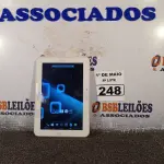 LOTE 248 - 01 TABLET MARCA PHILCO. (NO ESTADO) ATENÇÃO! FAZER A VISITAÇÃO ANTES DE ARREMATAR, NÃO SABEMOS SE FUNCIONA. LEILÃO NÃO TEM GARANTIA E NEM DEVOLUÇÃO, SUJEITO A POSSÍVEIS AVARIAS VISÍVEIS/OCULTAS E/OU AUSÊNCIA DE COMPONENTES.