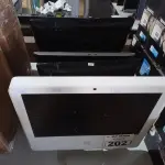 LOTE 202 - 01 ALL IN ONE E 03 MONITORES MARCAS E MODELOS DIVERSOS PARA RETIRADA DE PEÇAS. (NO ESTADO) ATENÇÃO! FAZER A VISITAÇÃO ANTES DE ARREMATAR, NÃO SABEMOS SE FUNCIONA. LEILÃO NÃO TEM GARANTIA E NEM DEVOLUÇÃO, SUJEITO A POSSÍVEIS AVARIAS VISÍVEIS/OCULTAS E/OU AUSÊNCIA DE COMPONENTES.