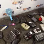 LOTE 244 - 01 LOTE COM MATERIAIS DIVERSOS. (NO ESTADO) ATENÇÃO! FAZER A VISITAÇÃO ANTES DE ARREMATAR, NÃO SABEMOS SE FUNCIONA. LEILÃO NÃO TEM GARANTIA E NEM DEVOLUÇÃO, SUJEITO A POSSÍVEIS AVARIAS VISÍVEIS/OCULTAS E/OU AUSÊNCIA DE COMPONENTES.