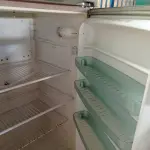 LOTE 321 - 01 GELADEIRA MARCA ELECTROLUX 220V. (NO ESTADO) ATENÇÃO! FAZER A VISITAÇÃO ANTES DE ARREMATAR, NÃO SABEMOS SE FUNCIONA. LEILÃO NÃO TEM GARANTIA E NEM DEVOLUÇÃO, SUJEITO A POSSÍVEIS AVARIAS VISÍVEIS/OCULTAS E/OU AUSÊNCIA DE COMPONENTES.