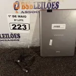 LOTE 223 - 01 TABLET MARCA POSITIVO COM CABO. (NO ESTADO) ATENÇÃO! FAZER A VISITAÇÃO ANTES DE ARREMATAR, NÃO SABEMOS SE FUNCIONA. LEILÃO NÃO TEM GARANTIA E NEM DEVOLUÇÃO, SUJEITO A POSSÍVEIS AVARIAS VISÍVEIS/OCULTAS E/OU AUSÊNCIA DE COMPONENTES.