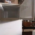 LOTE 193 - 01 GELADEIRA MARCA ELECTROLUX 220V. (NO ESTADO) ATENÇÃO! FAZER A VISITAÇÃO ANTES DE ARREMATAR, NÃO SABEMOS SE FUNCIONA. LEILÃO NÃO TEM GARANTIA E NEM DEVOLUÇÃO, SUJEITO A POSSÍVEIS AVARIAS VISÍVEIS/OCULTAS E/OU AUSÊNCIA DE COMPONENTES.