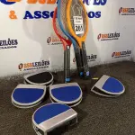 LOTE 261 - 04 RAQUETES MATA MOSQUITO E 05 PORTA CD’S. (NO ESTADO) ATENÇÃO! FAZER A VISITAÇÃO ANTES DE ARREMATAR, NÃO SABEMOS SE FUNCIONA. LEILÃO NÃO TEM GARANTIA E NEM DEVOLUÇÃO, SUJEITO A POSSÍVEIS AVARIAS VISÍVEIS/OCULTAS E/OU AUSÊNCIA DE COMPONENTES.
