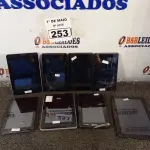 LOTE 253 - 08 TABLETS MARCAS E MODELOS DIVERSOS PARA RETIRADA DE PEÇAS. (NO ESTADO) ATENÇÃO! FAZER A VISITAÇÃO ANTES DE ARREMATAR, NÃO SABEMOS SE FUNCIONA. LEILÃO NÃO TEM GARANTIA E NEM DEVOLUÇÃO, SUJEITO A POSSÍVEIS AVARIAS VISÍVEIS/OCULTAS E/OU AUSÊNCIA DE COMPONENTES.
