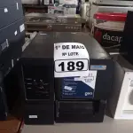 LOTE 189 - 01 IMPRESSORA DE ETIQUETAS MARCA ELGIN. (NO ESTADO) ATENÇÃO! FAZER A VISITAÇÃO ANTES DE ARREMATAR, NÃO SABEMOS SE FUNCIONA. LEILÃO NÃO TEM GARANTIA E NEM DEVOLUÇÃO, SUJEITO A POSSÍVEIS AVARIAS VISÍVEIS/OCULTAS E/OU AUSÊNCIA DE COMPONENTES.