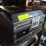 LOTE 091 - 01 APARELHO DE SOM 3X1 ANTIGO MARCA SHARP MODELO SG-12B. (NO ESTADO) ATENÇÃO! FAZER A VISITAÇÃO ANTES DE ARREMATAR, NÃO SABEMOS SE FUNCIONA. LEILÃO NÃO TEM GARANTIA E NEM DEVOLUÇÃO, SUJEITO A POSSÍVEIS AVARIAS VISÍVEIS/OCULTAS E/OU AUSÊNCIA DE COMPONENTES.
