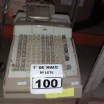 LOTE 100 - 01 MÁQUINA DE ESCREVER BURROUGHS. (NO ESTADO) ATENÇÃO! FAZER A VISITAÇÃO ANTES DE ARREMATAR, NÃO SABEMOS SE FUNCIONA. LEILÃO NÃO TEM GARANTIA E NEM DEVOLUÇÃO, SUJEITO A POSSÍVEIS AVARIAS VISÍVEIS/OCULTAS E/OU AUSÊNCIA DE COMPONENTES.