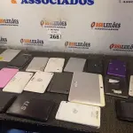 LOTE 268 - 01 LOTE COM VÁRIOS TABLET MARCAS E MODELOS DIVERSOS PARA RETIRADA DE PEÇAS. (NO ESTADO) ATENÇÃO! FAZER A VISITAÇÃO ANTES DE ARREMATAR, NÃO SABEMOS SE FUNCIONA. LEILÃO NÃO TEM GARANTIA E NEM DEVOLUÇÃO, SUJEITO A POSSÍVEIS AVARIAS VISÍVEIS/OCULTAS E/OU AUSÊNCIA DE COMPONENTES.