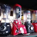 LOTE 029 - 04 LIQUIDIFICADORES MARCAS E MODELOS DIVERSOS. (NO ESTADO) ATENÇÃO! FAZER A VISITAÇÃO ANTES DE ARREMATAR, NÃO SABEMOS SE FUNCIONA. LEILÃO NÃO TEM GARANTIA E NEM DEVOLUÇÃO, SUJEITO A POSSÍVEIS AVARIAS VISÍVEIS/OCULTAS E/OU AUSÊNCIA DE COMPONENTES.