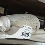LOTE 089 - 01 LOTE COM VÁRIOS CHUVEIROS MARCAS E MODELOS DIVERSOS. (NO ESTADO) ATENÇÃO! FAZER A VISITAÇÃO ANTES DE ARREMATAR, NÃO SABEMOS SE FUNCIONA. LEILÃO NÃO TEM GARANTIA E NEM DEVOLUÇÃO, SUJEITO A POSSÍVEIS AVARIAS VISÍVEIS/OCULTAS E/OU AUSÊNCIA DE COMPONENTES.