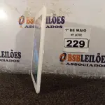 LOTE 229 - 01 TABLET MARCA PHILCO. (NO ESTADO) ATENÇÃO! FAZER A VISITAÇÃO ANTES DE ARREMATAR, NÃO SABEMOS SE FUNCIONA. LEILÃO NÃO TEM GARANTIA E NEM DEVOLUÇÃO, SUJEITO A POSSÍVEIS AVARIAS VISÍVEIS/OCULTAS E/OU AUSÊNCIA DE COMPONENTES.