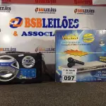 LOTE 097 - 01 DVD KARAOKÊ E 01 CAIXA DE SOM BLUETOOTH. (NO ESTADO) ATENÇÃO! FAZER A VISITAÇÃO ANTES DE ARREMATAR, NÃO SABEMOS SE FUNCIONA. LEILÃO NÃO TEM GARANTIA E NEM DEVOLUÇÃO, SUJEITO A POSSÍVEIS AVARIAS VISÍVEIS/OCULTAS E/OU AUSÊNCIA DE COMPONENTES.