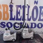 LOTE 004 - 02 FERROS DE PASSAR A VAPOR MARCAS SUGGAR SENDO 01 INCOMPLETO. (NO ESTADO) ATENÇÃO! FAZER A VISITAÇÃO ANTES DE ARREMATAR, NÃO SABEMOS SE FUNCIONA. LEILÃO NÃO TEM GARANTIA E NEM DEVOLUÇÃO, SUJEITO A POSSÍVEIS AVARIAS VISÍVEIS/OCULTAS E/OU AUSÊNCIA DE COMPONENTES.