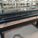LOTE 335 - 01 PLOTTER HP. (NO ESTADO) ATENÇÃO! FAZER A VISITAÇÃO ANTES DE ARREMATAR, NÃO SABEMOS SE FUNCIONA. LEILÃO NÃO TEM GARANTIA E NEM DEVOLUÇÃO, SUJEITO A POSSÍVEIS AVARIAS VISÍVEIS/OCULTAS E/OU AUSÊNCIA DE COMPONENTES.