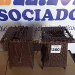 LOTE 260 - 02 MESAS DE CENTRO EM PALHINHA SINTÉTICA. (COFFEE TABLE) (NO ESTADO) BH1580T E BH1580S