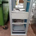 LOTE 344 - 01 RACK INCOMPLETO. (NO ESTADO) ATENÇÃO! FAZER A VISITAÇÃO ANTES DE ARREMATAR, NÃO SABEMOS SE FUNCIONA. LEILÃO NÃO TEM GARANTIA E NEM DEVOLUÇÃO, SUJEITO A POSSÍVEIS AVARIAS VISÍVEIS/OCULTAS E/OU AUSÊNCIA DE COMPONENTES.