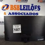 LOTE 107 - 01 MONITOR 24’’ MARCA SAMSUNG. (DISPLAY) SEM PÉ (NO ESTADO) AV9736A