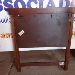 LOTE 065 - 01 CABECEIRA EM MADEIRA. (HEADBOARD TWIN) (NO ESTADO) AV9569K