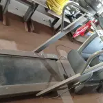 LOTE 336 - 01 ESTEIRA ELÉTRICA. (NO ESTADO) ATENÇÃO! FAZER A VISITAÇÃO ANTES DE ARREMATAR, NÃO SABEMOS SE FUNCIONA. LEILÃO NÃO TEM GARANTIA E NEM DEVOLUÇÃO, SUJEITO A POSSÍVEIS AVARIAS VISÍVEIS/OCULTAS E/OU AUSÊNCIA DE COMPONENTES.