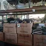 LOTE 079 - 01 LOTE COM GRANDE QUANTIDADE DE PASTAS PARA DOCUMENTOS E PERIFÉRICOS DIVERSOS. (NO ESTADO) ATENÇÃO! FAZER A VISITAÇÃO ANTES DE ARREMATAR, NÃO SABEMOS SE FUNCIONA. LEILÃO NÃO TEM GARANTIA E NEM DEVOLUÇÃO, SUJEITO A POSSÍVEIS AVARIAS VISÍVEIS/OCULTAS E/OU AUSÊNCIA DE COMPONENTES.